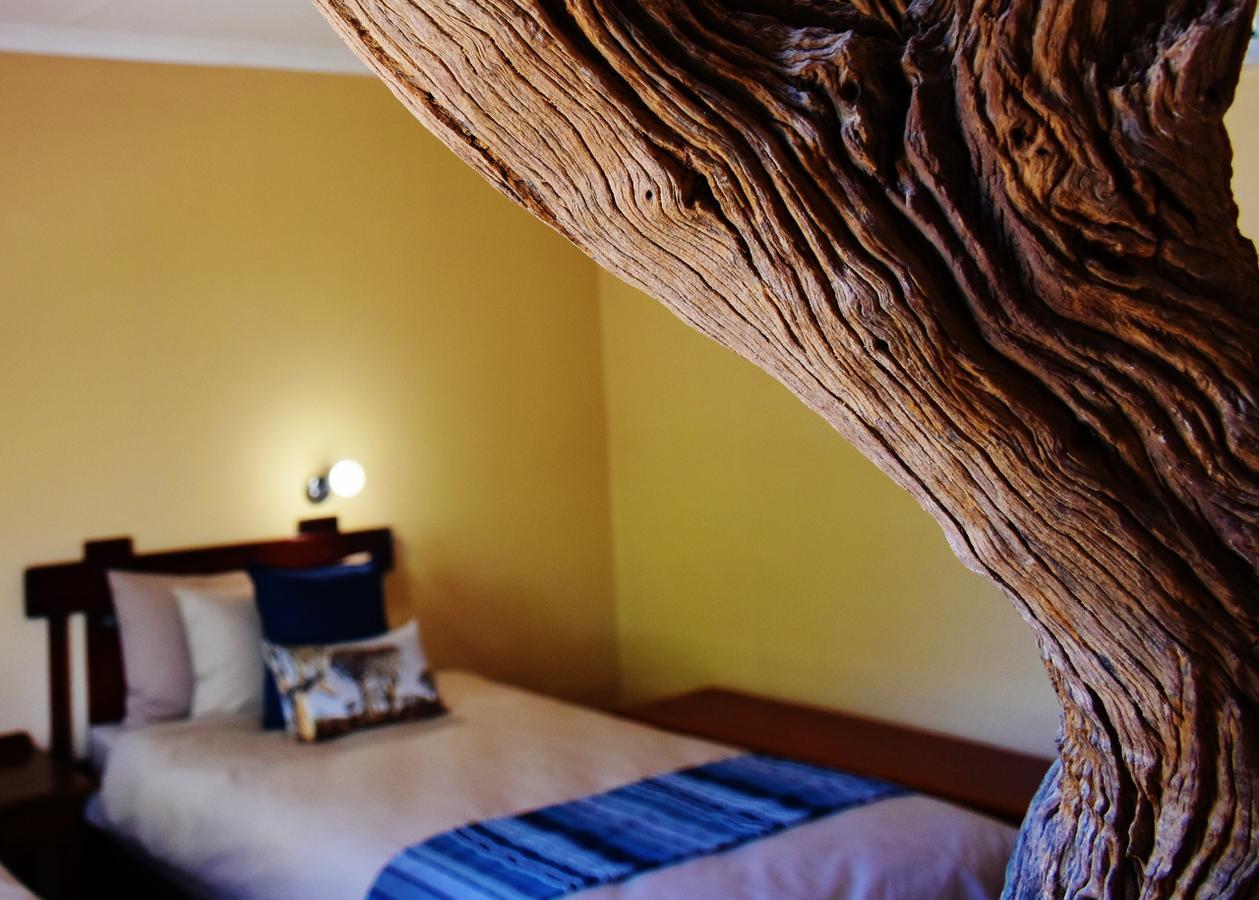 Kamaku Guesthouse Cc Очиваронго Экстерьер фото